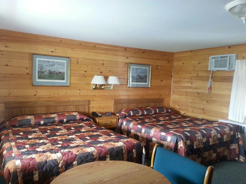 Clark'S Beach Motel Old Forge Habitación foto